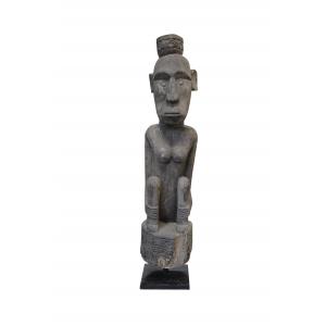TRIBAL STATUE ON STAND