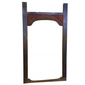 cornice porta di legno